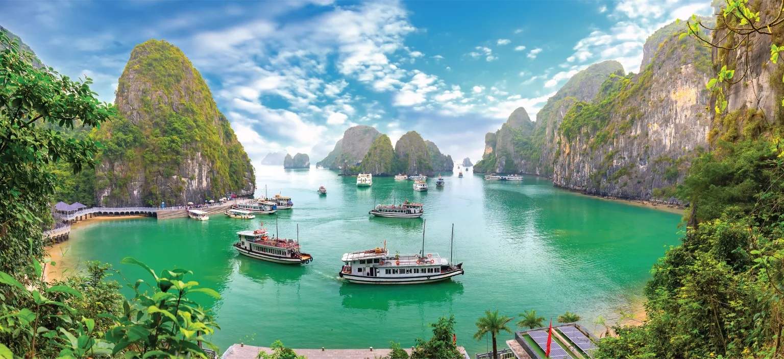 5 ESSENTIAL ACTIVITIES TO ENJOY ON A HALONG BAY OVERNIGHT CRUISE