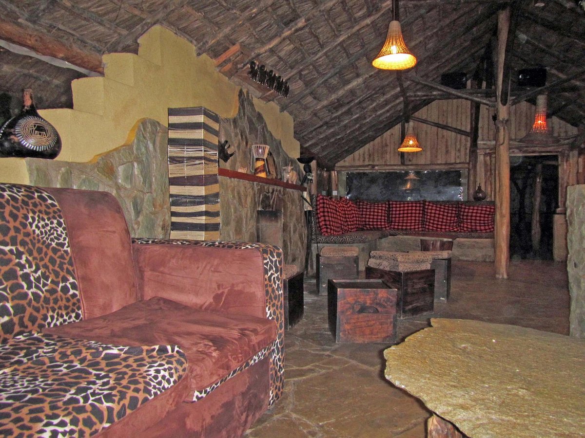 RHINO WATCH SAFARIS (Nyeri, Mweiga)