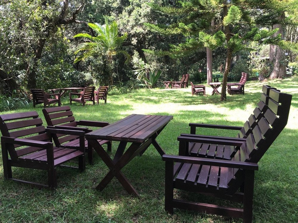 NARO MORU RIVER LODGE   (Nyeri ,Naro Moru)